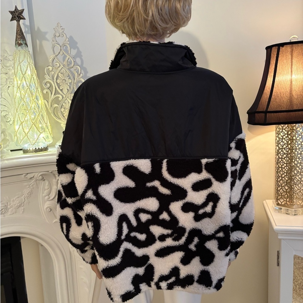 Grayson Threads Black and White Patterned Jacket - Picture 7 of 11